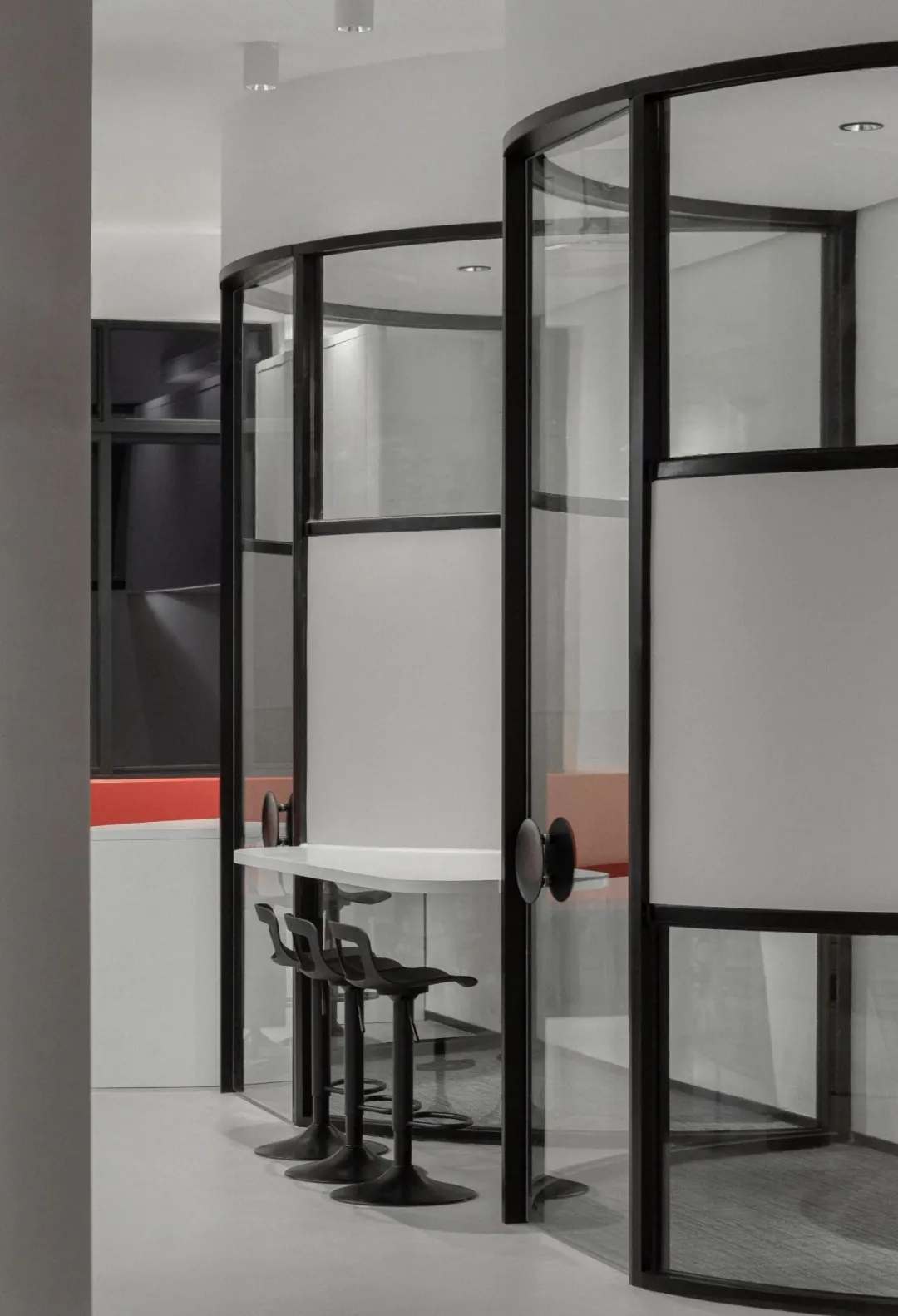 活性空間辦公室裝修案例 | 紅色因子喚醒空間新生 活性空間辦公室裝修案例 | 紅色因子喚醒空間新生