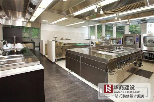 廣州餐飲飯店廚房在裝修設(shè)計(jì)時(shí)要注意事項(xiàng)有哪些?